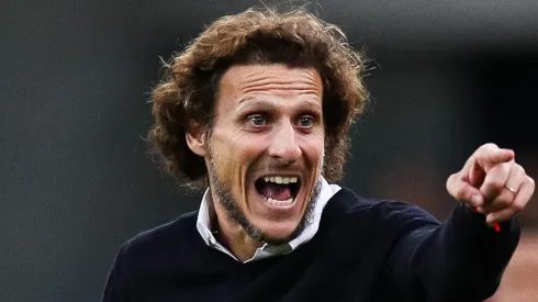 (Photo by Buda Mendes/Getty Images) - Forlán elogiou o reforço do Galo.