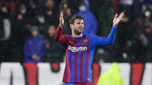 Foto: David S. Bustamante/Soccrates/Getty Images | Piqué teria barrado holandês de chegar ao Barcelona