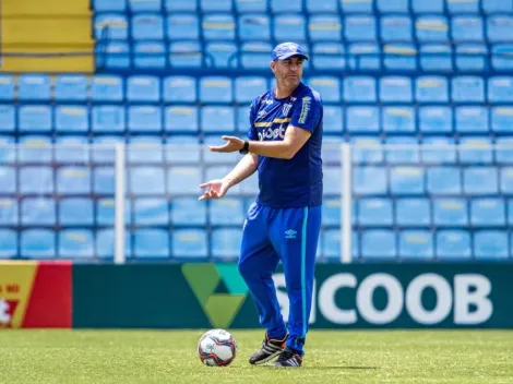 Fabricio Bento, interino no comando do Avaí, fala sobre terceira derrota no Catarinense: "Entramos com o peso dos jogos passados"