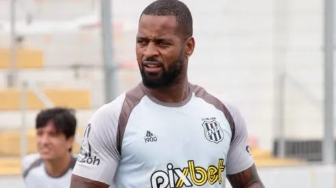 Foto: (Flickr Oficial Ponte Preta/Diego Almeida/PontePress) - Dedé está barrado pelo departamento médico da Ponte Preta