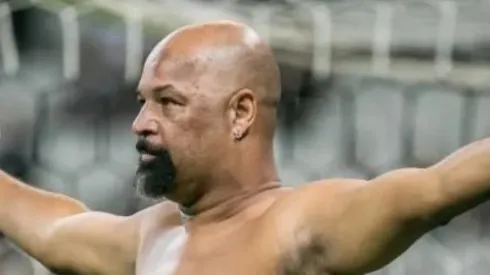 - O ex-jogador pegou o secador da esposa para 'secar' o Palmeiras na final