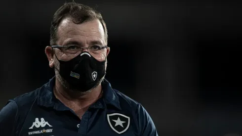 Jorge Rodrigues/AGIF - Enderson Moreira foi o último dos treinadores da Série A a ser demitido