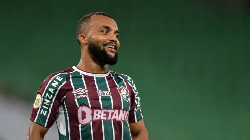 Thiago Ribeiro/AGIF - Samuel Xavier renova com o Fluminense até 2023