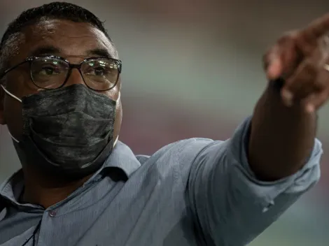 Roger se manifesta pela 1ª vez como treinador do Grêmio e manda recado para torcida