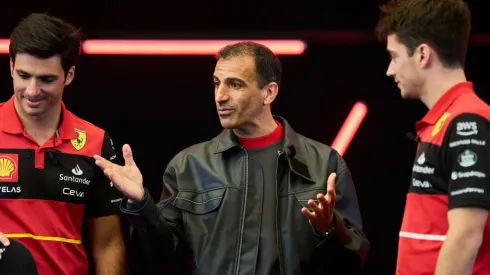 Foto Twitter Oficial Ferrari – Leclerc e Sainz, pilotos da scuderia italiana