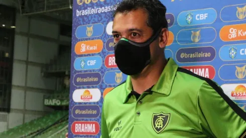 Foto: Fernando Moreno/AGIF | Marquinhos Santos está focado agora na partida pela Libertadores