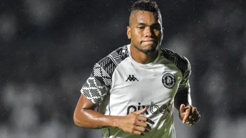 Foto: (Thiago Ribeiro/AGIF) - Luis Cangá deve ser uma das novidades na escalação do Vasco nesta quinta (17)