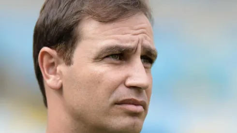 Thiago Ribeiro/AGIF/ Náutico age nos bastidores para ter Felipe Conceição no banco de reserva nos próximos jogos