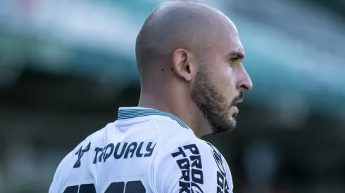 Foto: Robson Mafra/AGIF - Régis será poupado para o duelo contra o Paraná Clube