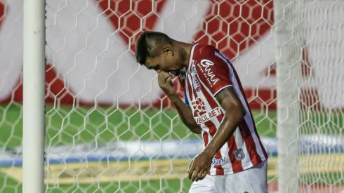 Foto: Paulo Paiva/AGIF | Previsão de recuperação de Kieza é de 45 dias