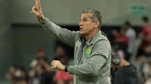 Robson Mafra/AGIF - Jorginho no comando do Cuiabá na temporada passada