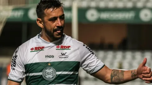 Foto: Robson Mafra/AGIF