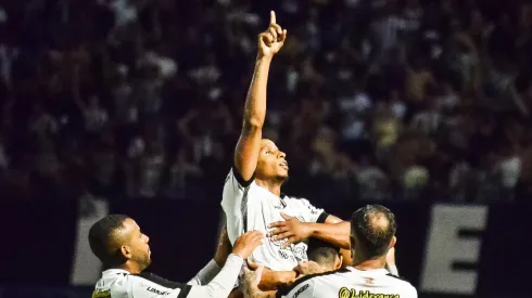 Foto: (R.Pierre/AGIF) - Oberdan tem boas lembranças do último clássico atuando pelo Figueirense