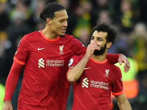 “Tá cavando vaguinha no Cruzeiro”; Titular do Liverpool interage com postagem de Ronaldo