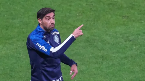 Foto: Marcello Zambrana/AGIF | Abel dedura proposta por atacante do Palmeiras cogitado no Inter