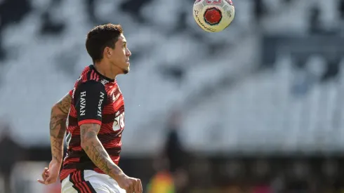 Foto: Thiago Ribeiro/AGIF | Pedro é reserva de Gabigol