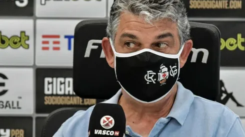 Foto: Rafael Ribeiro/Vasco - Carlos Brazil está próximo de acertar reforço ao Vasco para a Série B