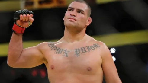 Rey Del Rio/Getty Images - Cain Velásquez no octógono