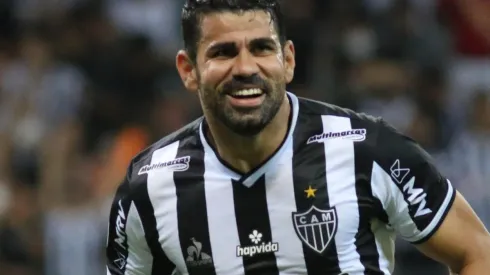 Foto: Fernando Moreno/AGIF - Diego Costa voltou a negociar com o Corinthians.