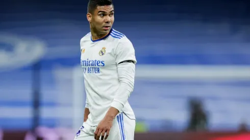Foto: David S. Bustamante/Soccrates/Getty Images | Casemiro não será o único desfalque do Real Madrid diante do PSG