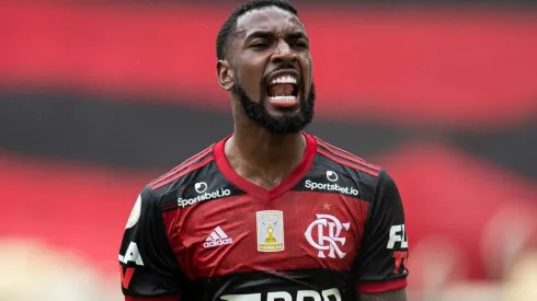 - Gerson teve grande sucesso com o Manto Sagrado