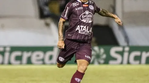 Tiago Pavini/Ferroviária SA. Thomaz analisa sua partida pela Ferroviária e eliminação precoce na Copa do Brasil.