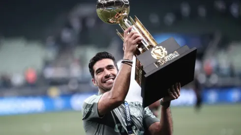 Ettore Chiereguini/AGIF - Abel Ferreira volta a ser criticado no Palmeiras