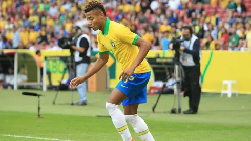 Foto: Guilherme Hahn/AGIF | David Neres pode ficar livre no mercado