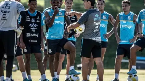 Foto/Reprodução Globo Esporte: Ivan Storti/ Santos FC - Bustos em preparação para a Copa do Brasil