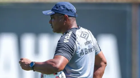 Foto: Lucas Uebel / Flickr Grêmio - Roger aprova nome e Grêmio monitora defensor do Athletico