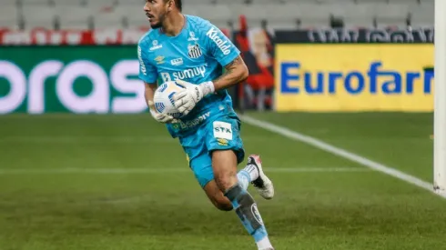 Gabriel Machado/AGIF – Alvo do Flamengo, João Paulo define futuro no Santos