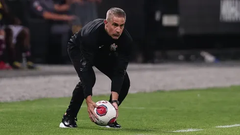 Ettore Chiereguini/AGIF – "Queridinho" de Sylvinho renova com o Corinthians