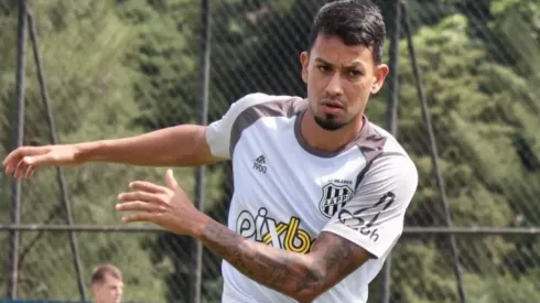 Foto: (Flickr Oficial Ponte Preta/Diego Almeida/PontePress) – Lucca pediu mais união à equipe da Ponte Preta na luta contra o rebaixamento no Paulistão