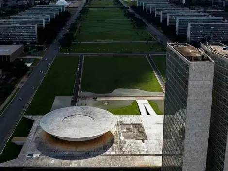 Distrito Federal: governador anuncia a liberação de máscaras em espaços fechados