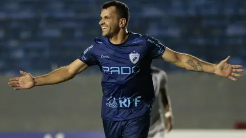 Foto: (Flickr Oficial Londrina/Ricardo Chicarelli/Londrina EC.) - Eltinho é uma das novidades do Londrina para o primeiro jogo das quartas de final do Paranaense