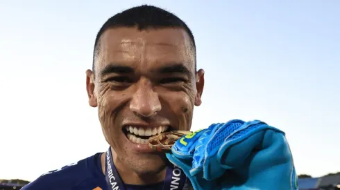 – Santos, goleiro do CAP