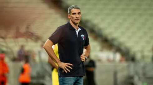 Juan Pablo Vojvoda, técnico do Fortaleza (Foto: Pedro Chaves/AGIF)