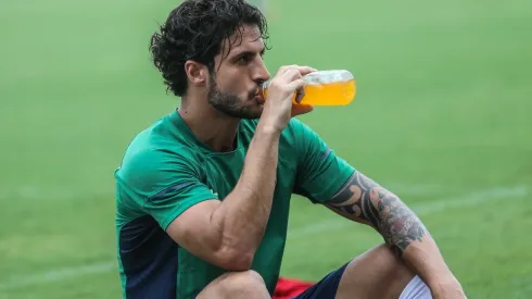 FOTO: LUCAS MERÇON / FLUMINENSE F.C. - Hudson deve voltar em breve ao futebol e já recebe convite para jogar a Libertadores