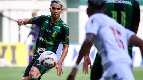 Fernando Moreno/AGIF – Coelho encaminha chegada de volante