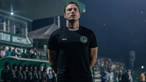 Foto: Heber Gomes/AGIF | Bruno Pivetti sofreu seu primeiro revés no comando do Goiás