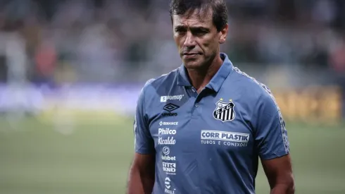 Ettore Chiereguini/AGIF – Atacante pedido por Bustos se afasta do Santos