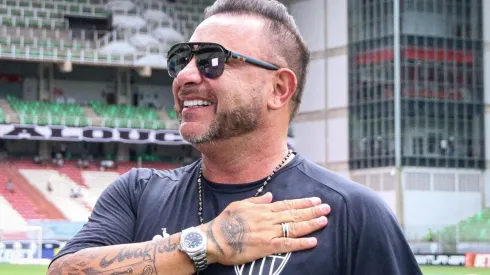 Foto: (Fernando Moreno/AGIF) - Antonio 'El Turco' Mohamed' viu um de seus titulares no Atlético estender o vínculo por mais algumas temporadas