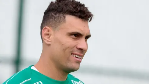 Foto: Marcello Zambrana/AGIF – Moisés e Grêmio tem empecilhos para acertar negociação