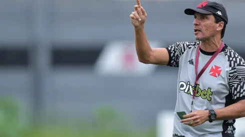 Foto: Thiago Ribeiro/AGIF – Zé Ricardo: deve receber novos reforços no Vasco em breve