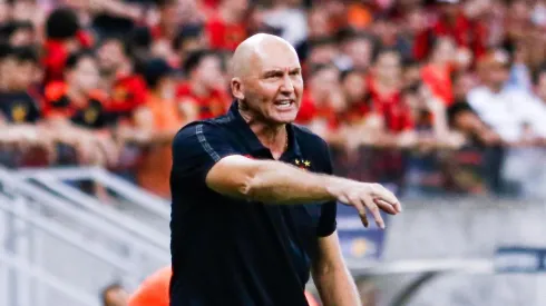 Foto: (Rafael Vieira/AGIF) – Gilmar Dal Pozzo fez uma avaliação do Sport no primeiro confronto contra o Fortaleza, valendo a taça do Nordestão