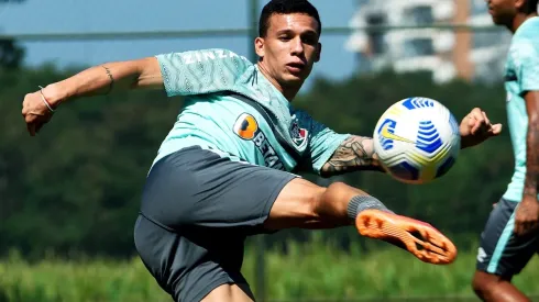 Calegari e Samuel Xavier não convencem e LD no radar do Flu custa R$ 103 milhões