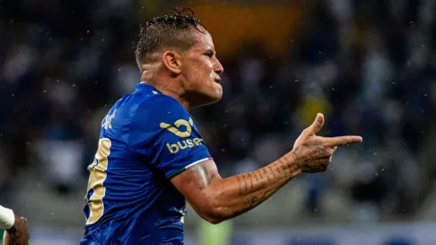 Edu é um dos destaques do Cruzeiro (Foto: Alessandra Torres/AGIF)