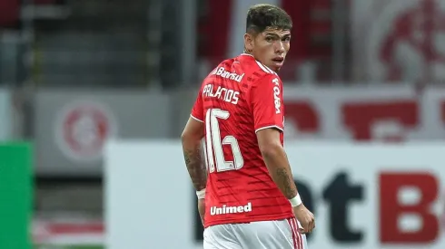 Carlos Palacios está perto de se tornar jogador do Vasco (Foto: Fernando Alves/AGIF)