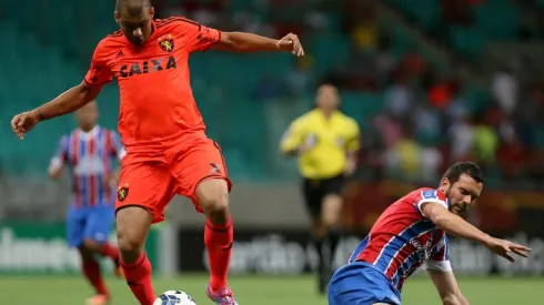 Felipe Oliveira/AGIF - Atacante em atuação pelo Sport