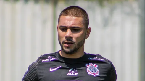 Foto: Felipe Szpak/Corinthians - João Pedro não conseguiu se firmar.